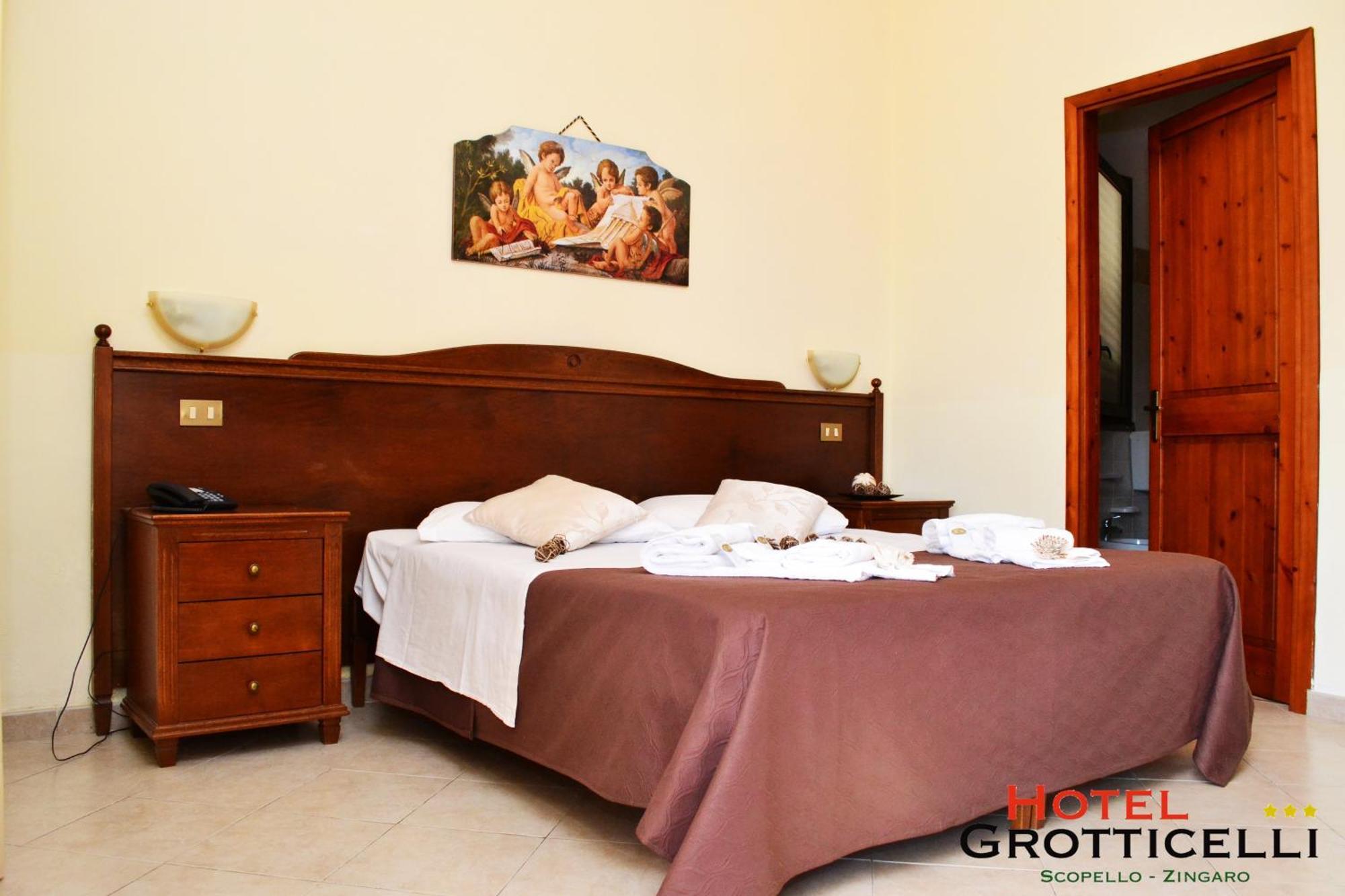 Hotel Grotticelli スコペッロ 部屋 写真